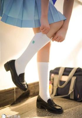 日韩打扑克