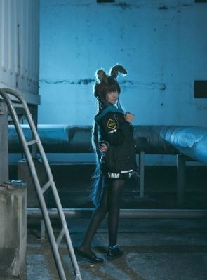 我让最想被拥抱的人威胁了