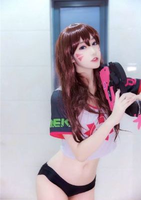 挨胬的女侠房秋莹14